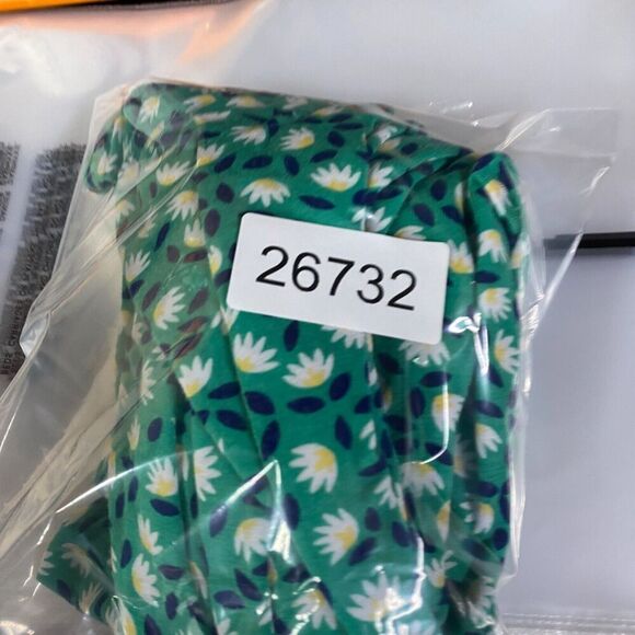 5/$45 Croft & Barrow Blouse Women L Large Green Floral Sleeveless Wide Strap - Picture 8 of 8